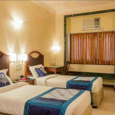 Strand Hotel, Colaba Bombaj Zewnętrze zdjęcie
