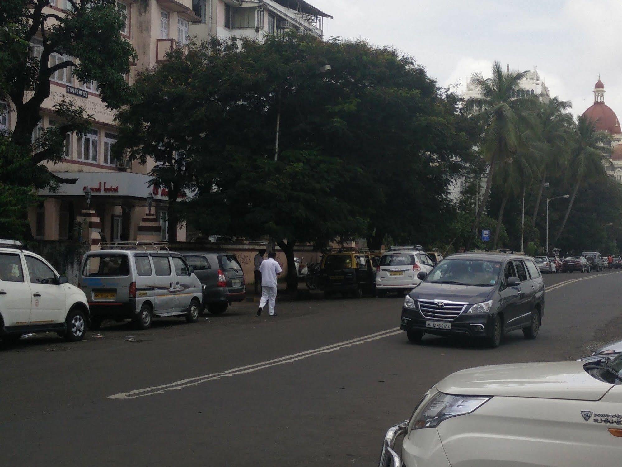 Strand Hotel, Colaba Bombaj Zewnętrze zdjęcie